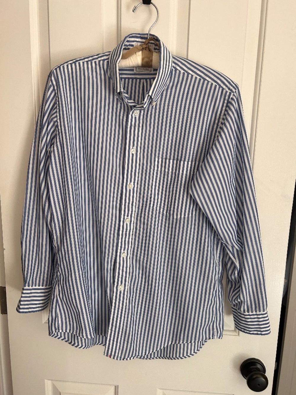 Men's Hathaway pin stripe English Poplin button down shirt - 15.5 33